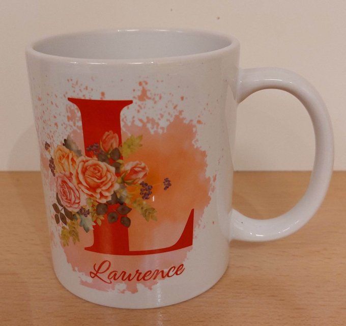 MUG PERSONNALISE INITIALE ET PRÉNOM  même style couleur au choix